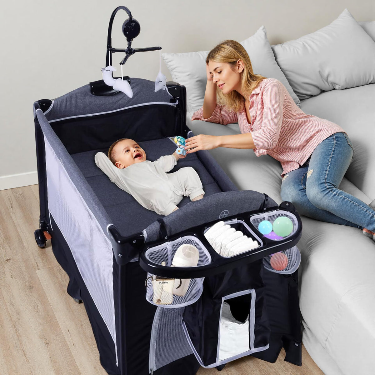 4 in 1 Portable Playard Baby Bassinet I982007